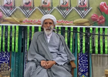 فرمانده قرارگاه عمار کشور در اردستان: کشور باید در راستای گفتمان شهید رئیسی قرار بگیرد